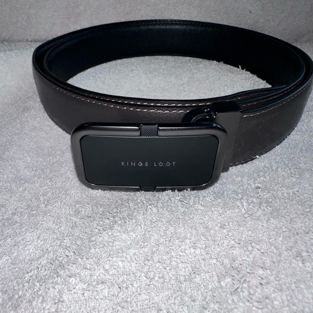 NWOT Men’s Size 40 Kings Loot Tuscany Premium Leather Truffle Reversible Belt